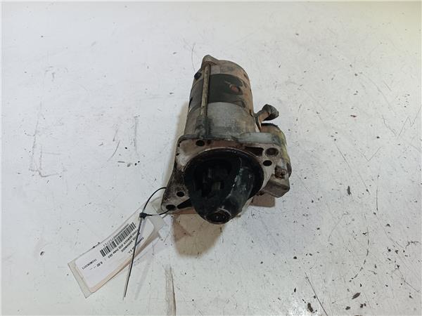 2.5 Doble Cabina 4X4 25 Ltr. - 80 kW 12V TD CAT Motor Arranque