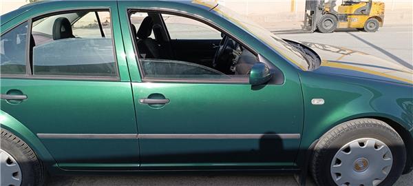 puerta delantera derecha volkswagen bora berl