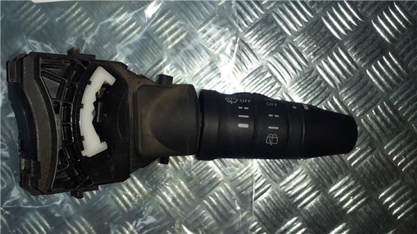 mando limpiaparabrisas nissan x trail t30 062