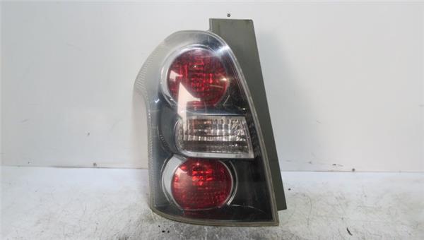 Corolla Verso R12004- Piloto Trasero Izquierdo Corolla Verso R12004- Piloto Trasero Izquierdo