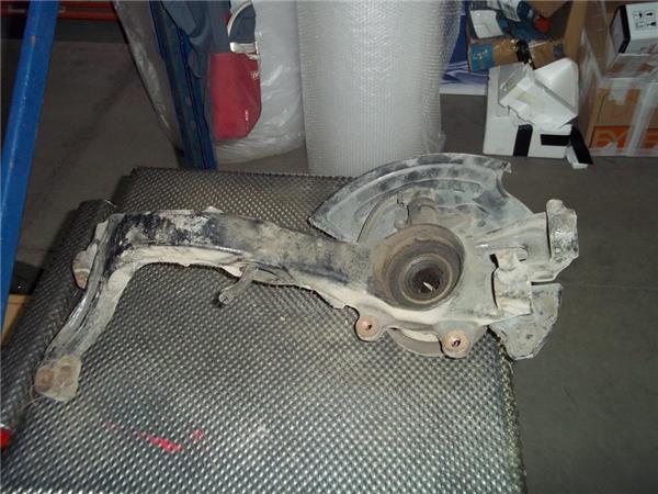 A6 AVANT 4B5 Mangueta Delantera Izquierda
