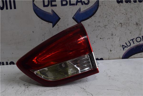 CLIO IV GRANDTOUR Piloto Trasero Derecho