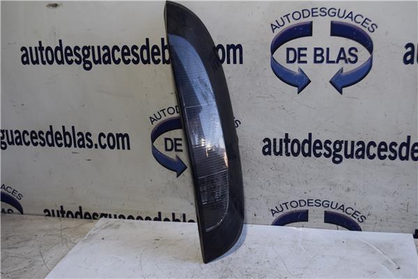 CORSA C Piloto Trasero Derecho CORSA C Piloto Trasero Derecho