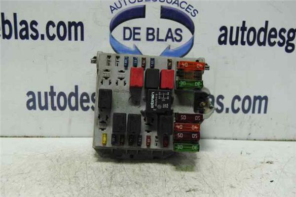 147 1902000- Caja Reles