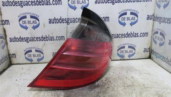 Clase C BM 203 Sportcoupe 10.2000- Piloto Trasero Derecho