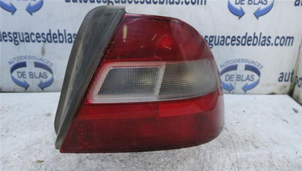 CIVIC BERLINA .5 MAMB Piloto Trasero Derecho