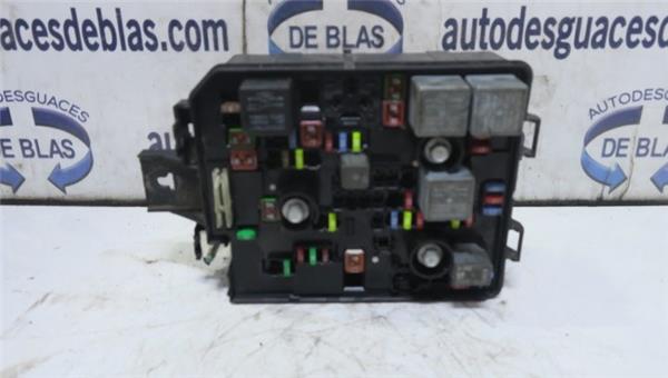 Corsa E 2014- Caja Reles