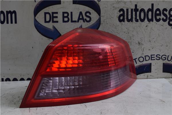 VEL SATIS BJ0 Piloto Trasero Derecho VEL SATIS BJ0 Piloto Trasero Derecho