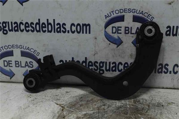 PASSAT BERLINA 3C2 Brazo Superior Trasero Derecho