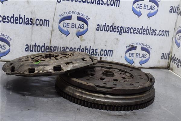 AVENSIS BERLINA T25 Kit Embrague Completo