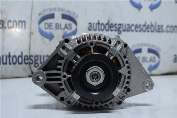 MEGANE I CLASSIC LA0 Alternador
