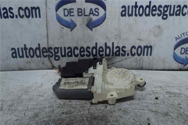 LEON 1M1 MOTOR ELEVALUNAS TRASERO DERECHO LEON 1M1 MOTOR ELEVALUNAS TRASERO DERECHO