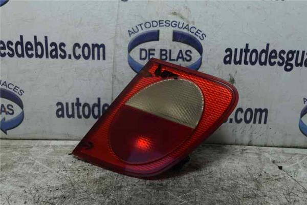 SIN DEFINIR Piloto Porton Trasero Derecho SIN DEFINIR Piloto Porton Trasero Derecho