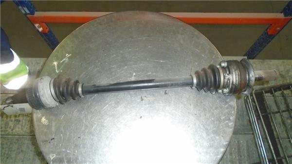 SERIE 1 BERLINA E81E87 Transmision Trasera Izquierda SERIE 1 BERLINA E81E87 Transmision Trasera Izquierda