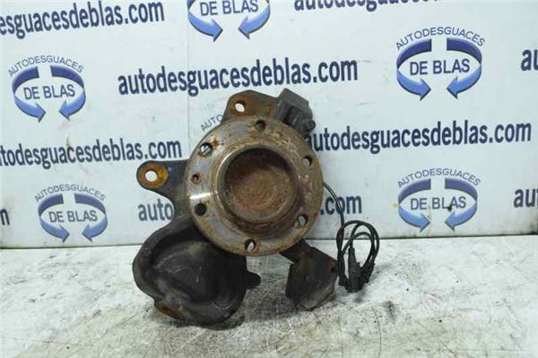 LT CAJA CERRADA COMBI MOD. 1997 Mangueta Delantera Izquierda LT CAJA CERRADA COMBI MOD. 1997 Mangueta Delantera Izquierda
