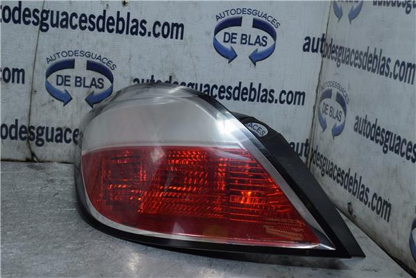 ASTRA H BERLINA Piloto Trasero Izquierdo
