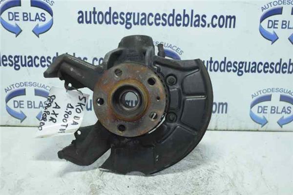 OCTAVIA BERLINA 1U2 Mangueta Delantera Izquierda