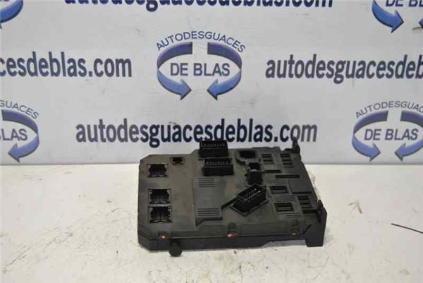 C2 Caja Reles