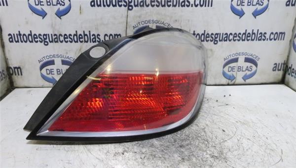 Astra H Berlina 2004- Piloto Trasero Derecho Astra H Berlina 2004- Piloto Trasero Derecho