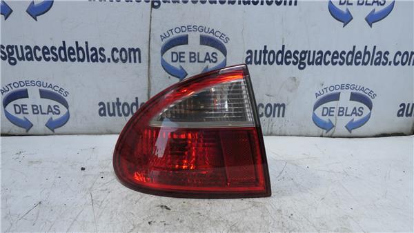 LEON 1M1 Piloto Trasero Izquierdo
