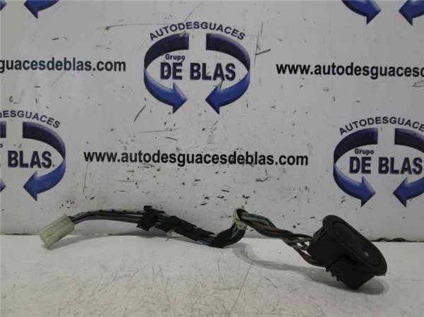 Astra F Berlina 1991- MANDO ELEVALUNAS DELANTERO DERECHO Astra F Berlina 1991- MANDO ELEVALUNAS DELANTERO DERECHO