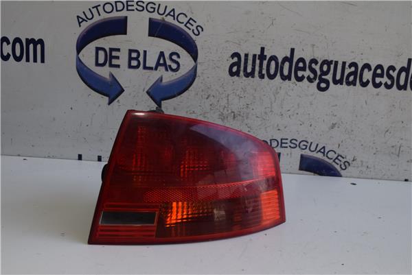 A4 BERLINA 8E Piloto Trasero Derecho A4 BERLINA 8E Piloto Trasero Derecho