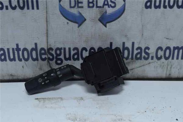 3 BERLINA BK Mando De Luces