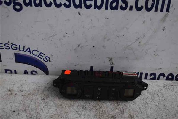 FOCUS BERLINA CAP Mandos Climatizador