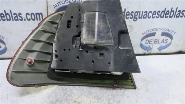 SERIE 3 BERLINA E46 Piloto Trasero Derecho