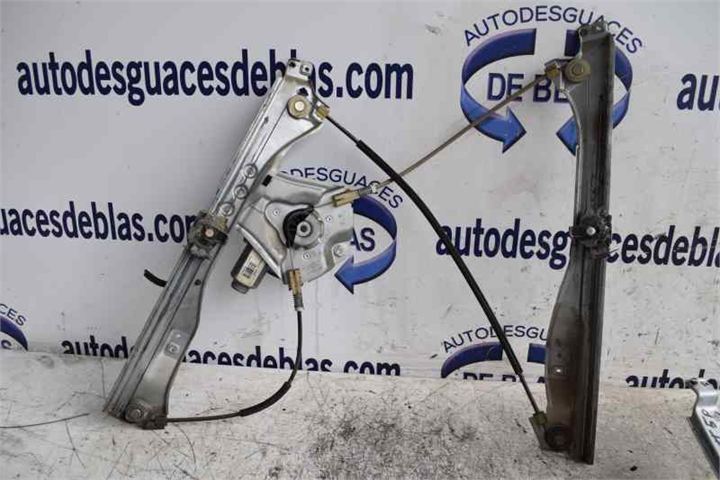 Clio III 2005- Elevalunas Electrico Delantero Izquierdo Clio III 2005- Elevalunas Electrico Delantero Izquierdo