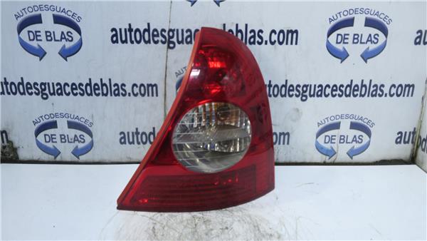 CLIO II FASE II BCB0 Piloto Trasero Derecho