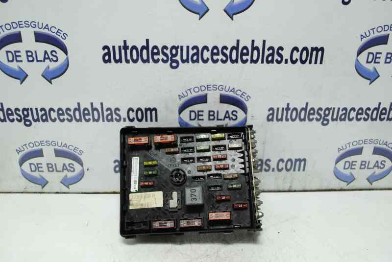 PASSAT LIM. 362 Caja Reles