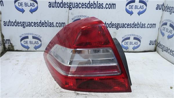 MEGANE II CLASSIC BERLINA Piloto Trasero Izquierdo MEGANE II CLASSIC BERLINA Piloto Trasero Izquierdo