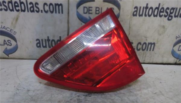 EXEO BERLINA 3R2 Piloto Porton Trasero Derecho