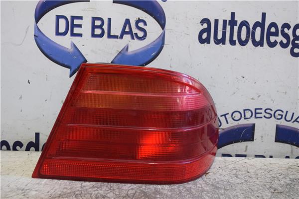 CLASE E W210 BERLINA Piloto Trasero Derecho CLASE E W210 BERLINA Piloto Trasero Derecho