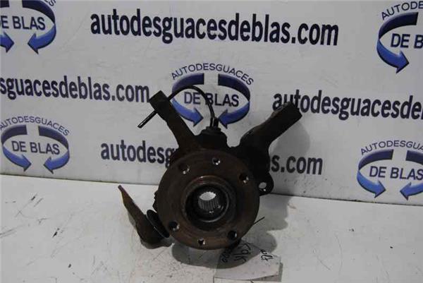 CLIO II FASE II BCB0 Mangueta Delantera Derecha