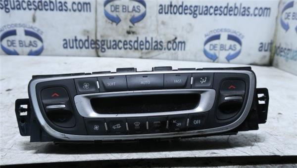 MEGANE III BERLINA 5 P Mandos Climatizador