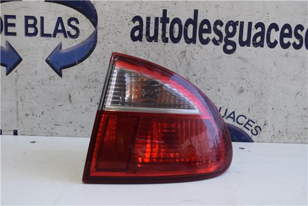 LEON 1M1 Piloto Trasero Derecho