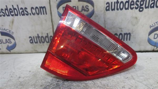 EXEO BERLINA 3R2 Piloto Porton Trasero Izquierdo EXEO BERLINA 3R2 Piloto Porton Trasero Izquierdo