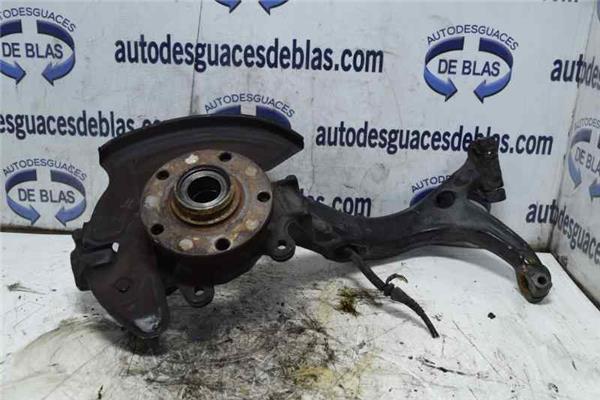 PASSAT BERLINA 3B3 Mangueta Delantera Izquierda