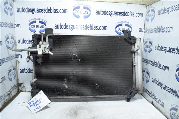 AVENSIS BERLINA T25 Condensador