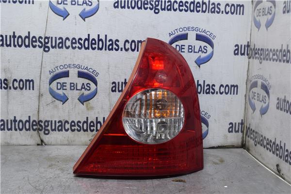CLIO II FASE II BCB0 Piloto Trasero Derecho
