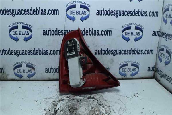 CLIO II FASE II BCB0 Piloto Trasero Derecho