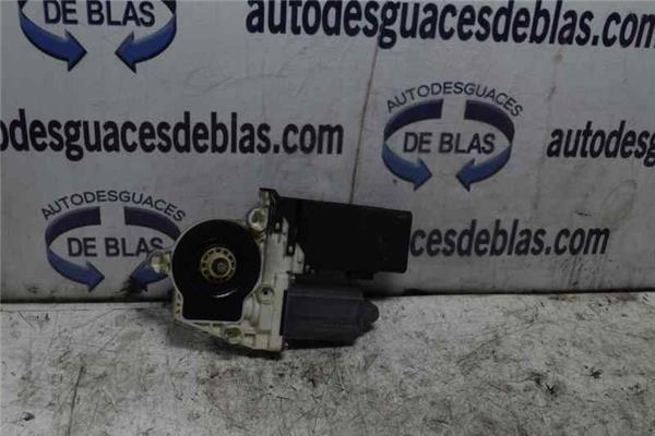 LEON 1M1 MOTOR ELEVALUNAS DELANTERO DERECHO