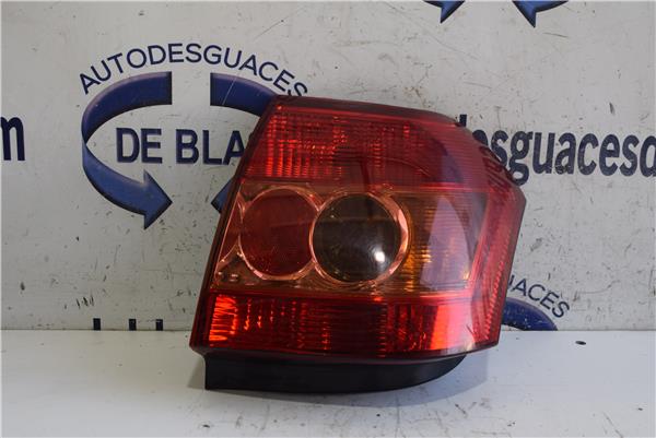 COROLLA E12 Piloto Trasero Derecho
