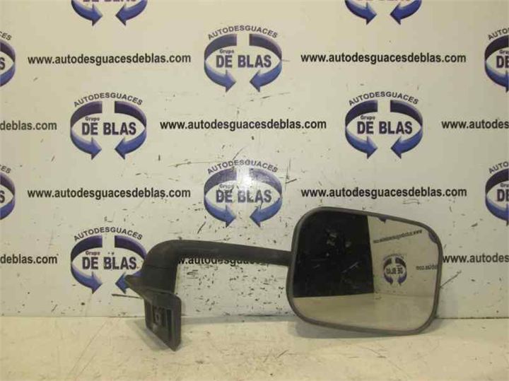 C 15 1985- Retrovisor Derecho