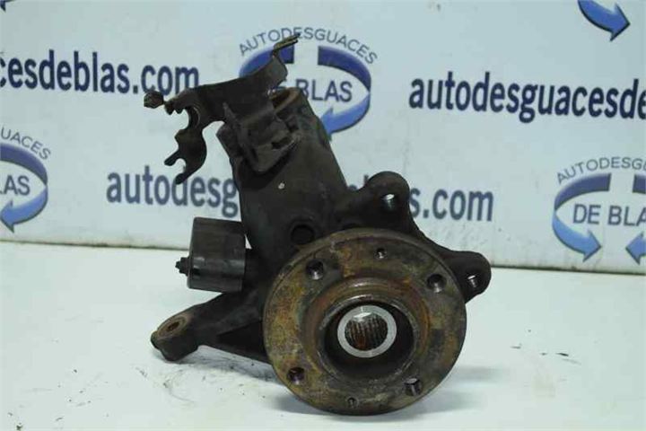 XSARA BERLINA Mangueta Delantera Derecha