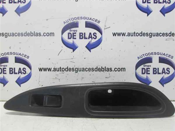 Primera Berlina P1212.2001- Botonera Puerta Trasera Izquierda Primera Berlina P1212.2001- Botonera Puerta Trasera Izquierda