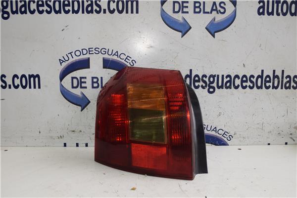 COROLLA E12 Piloto Trasero Izquierdo COROLLA E12 Piloto Trasero Izquierdo