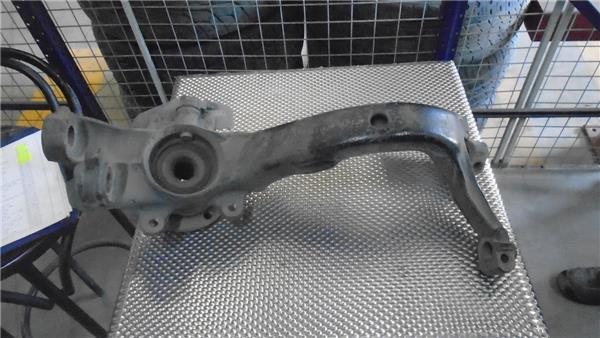 PASSAT BERLINA 3B2 Mangueta Delantera Izquierda